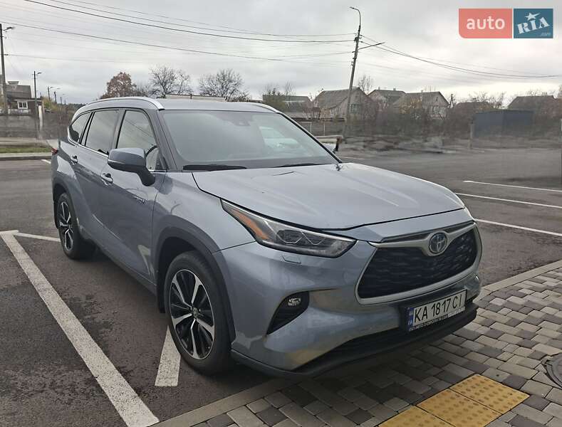 Внедорожник / Кроссовер Toyota Highlander 2020 в Киеве