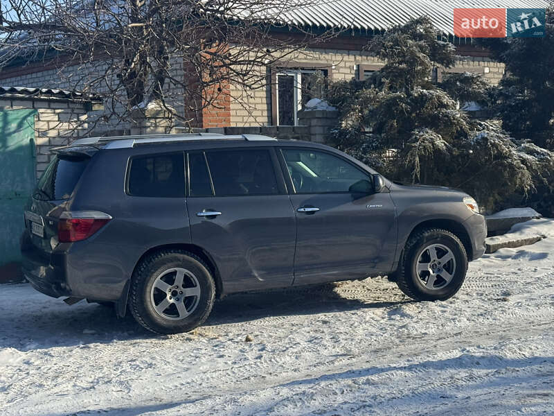 Позашляховик / Кросовер Toyota Highlander 2008 в Чугуєві