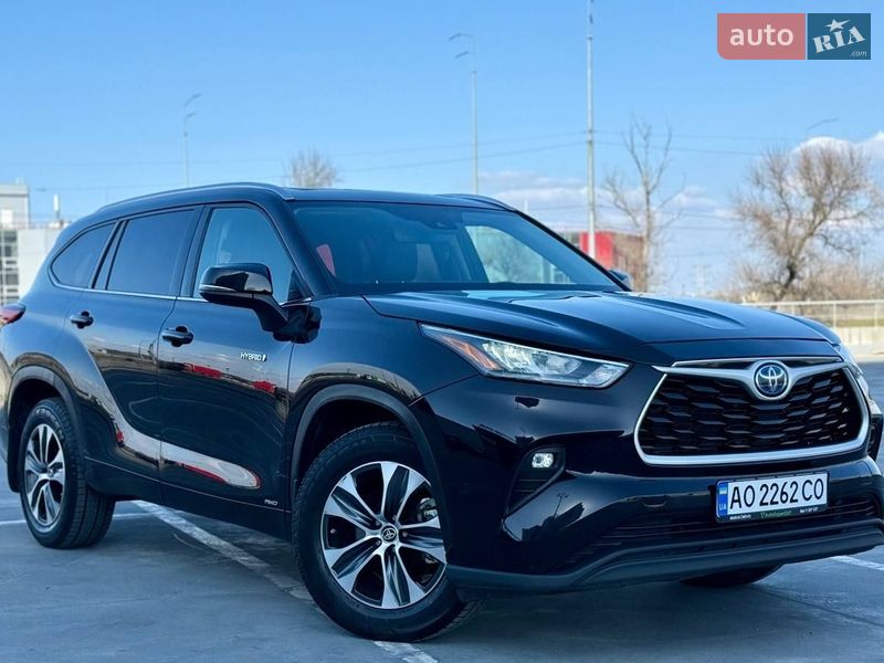 Внедорожник / Кроссовер Toyota Highlander 2020 в Киеве