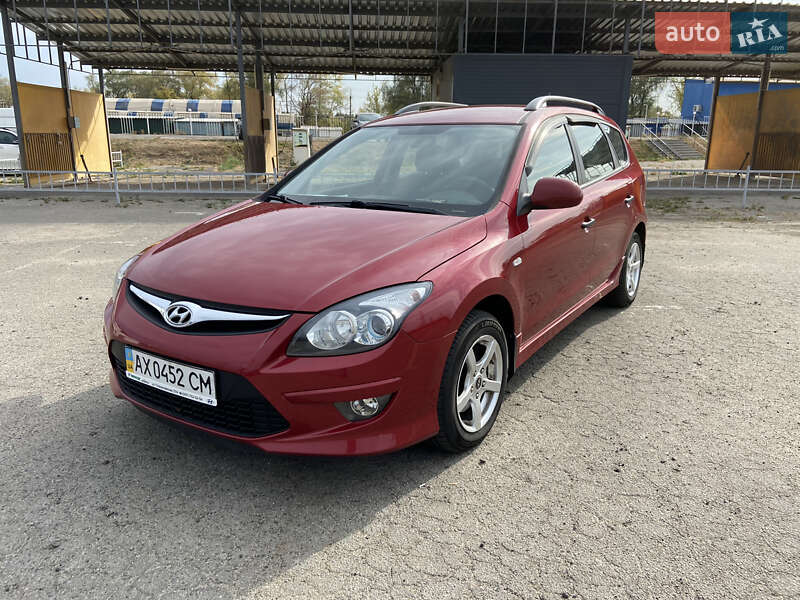 Универсал Hyundai i30 Wagon 2011 в Харькове