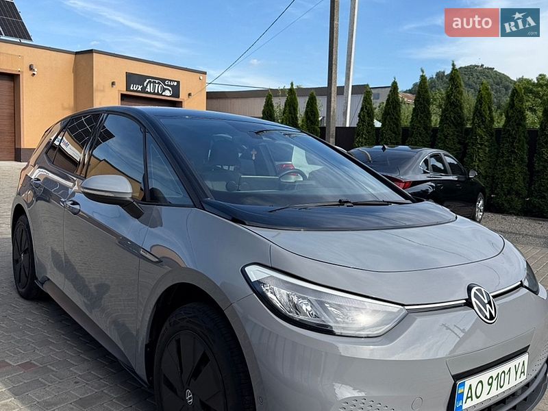 Хэтчбек Volkswagen ID.3 2023 в Хусте