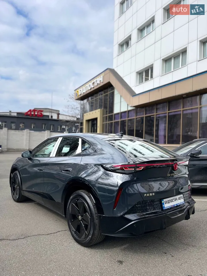 Volkswagen Id. Unyx 2025 photo 4