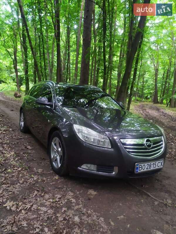 Универсал Opel Insignia 2010 в Чорткове
