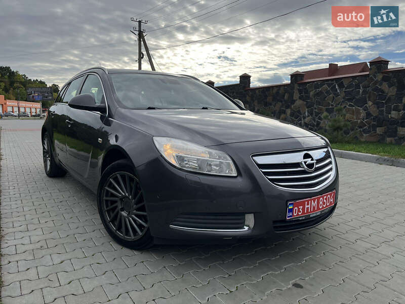 Универсал Opel Insignia 2009 в Бродах
