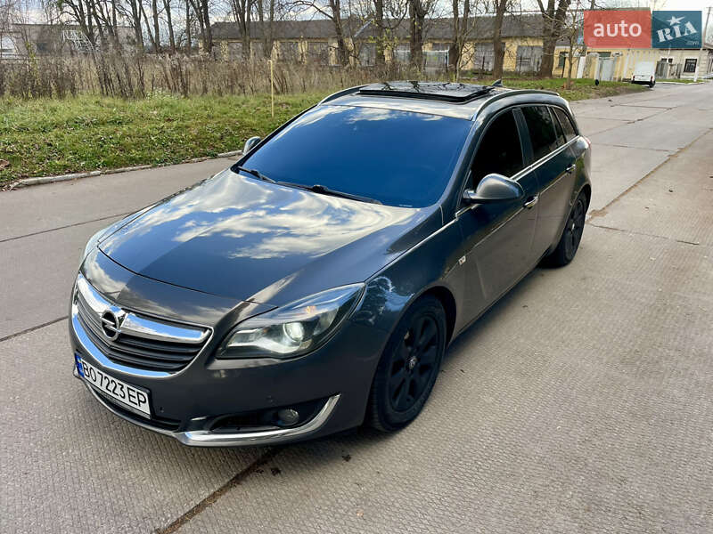 Универсал Opel Insignia 2015 в Остроге