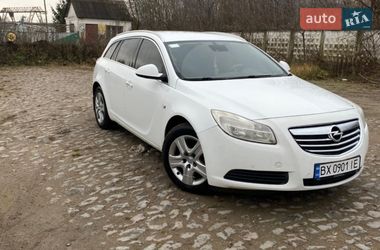 Універсал Opel Insignia 2011 в Білогір'ї