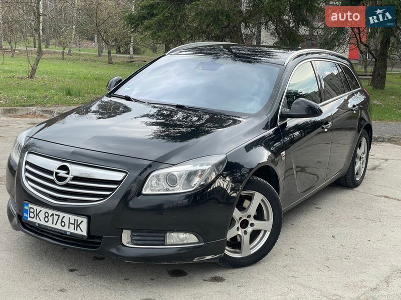 Універсал Opel Insignia 2011 в Нетішині