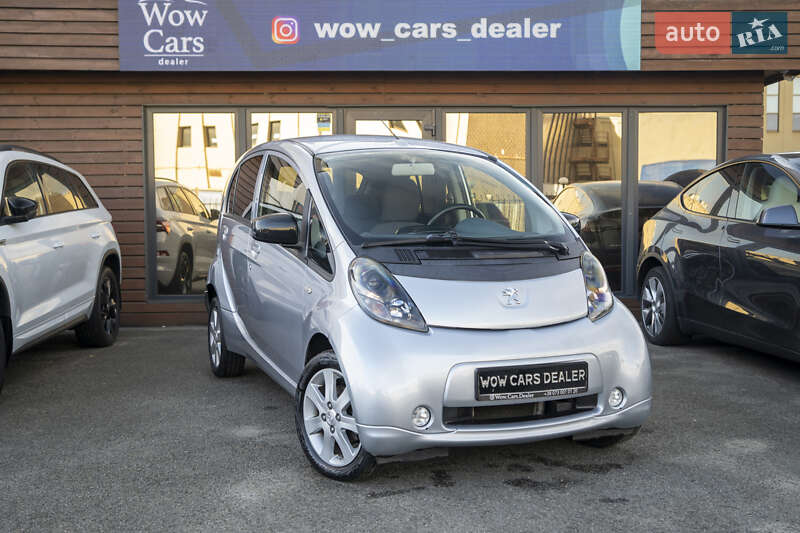 Хэтчбек Peugeot iOn 2017 в Киеве
