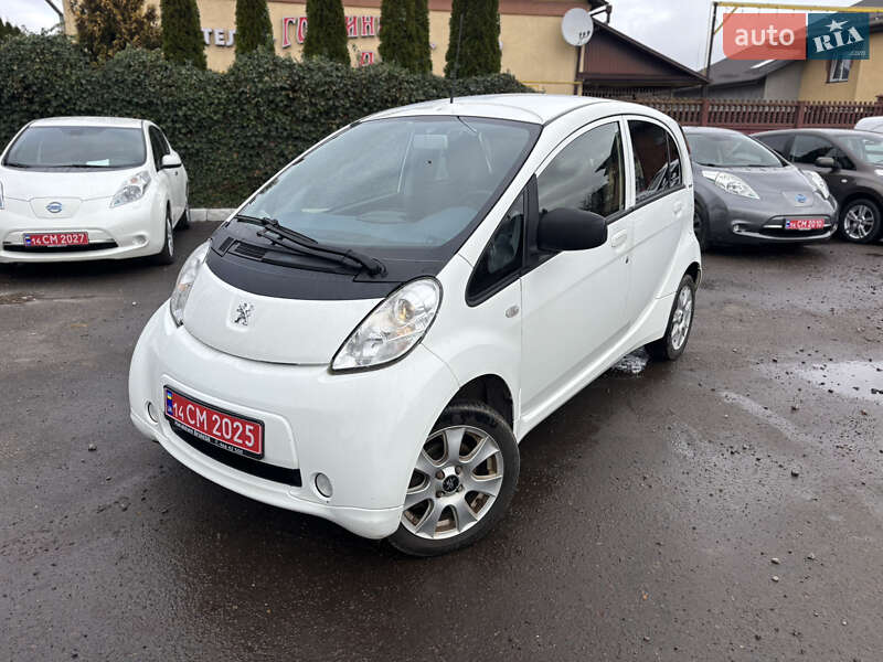 Хэтчбек Peugeot iOn 2013 в Владимире Хэтчбек Peugeot iOn 2013 в Владимире