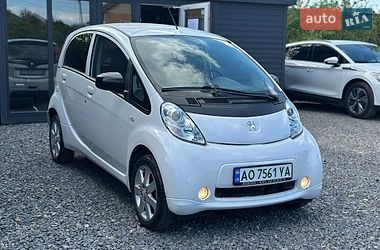 Хэтчбек Peugeot iOn 2011 в Ужгороде