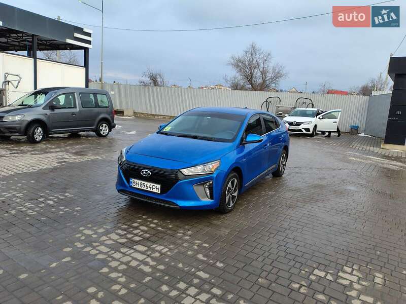 Хэтчбек Hyundai Ioniq 2017 в Одессе