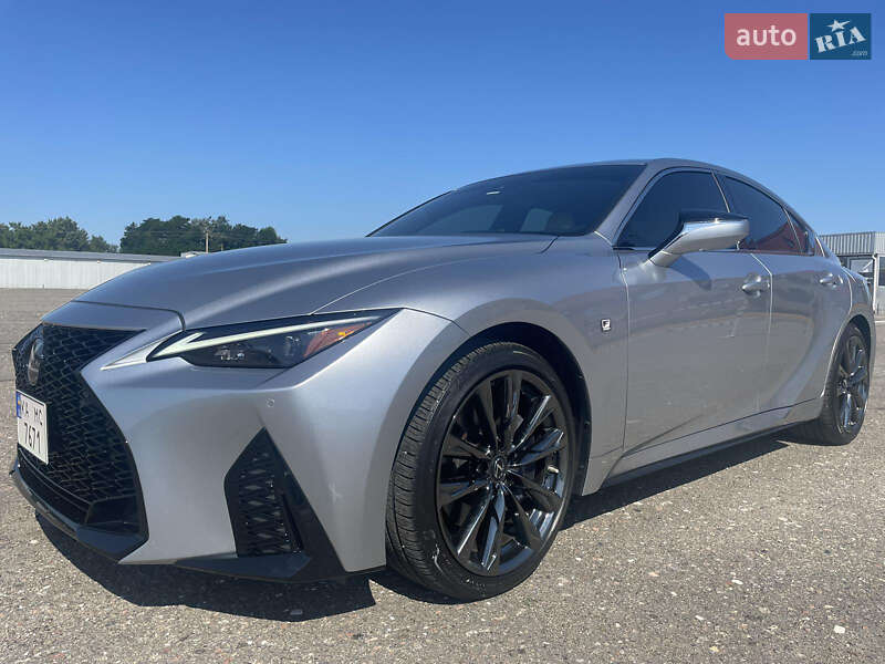 Седан Lexus IS 2022 в Киеве