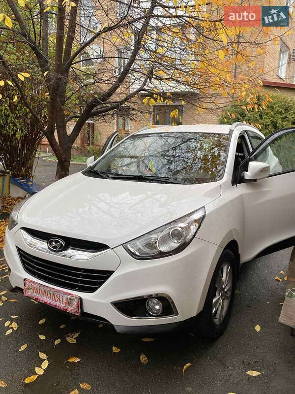 Внедорожник / Кроссовер Hyundai ix35 2011 в Ровно