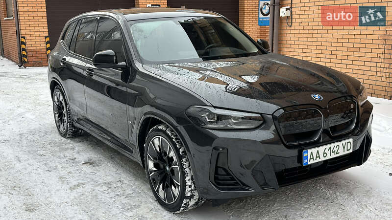 Внедорожник / Кроссовер BMW iX3 2022 в Киеве