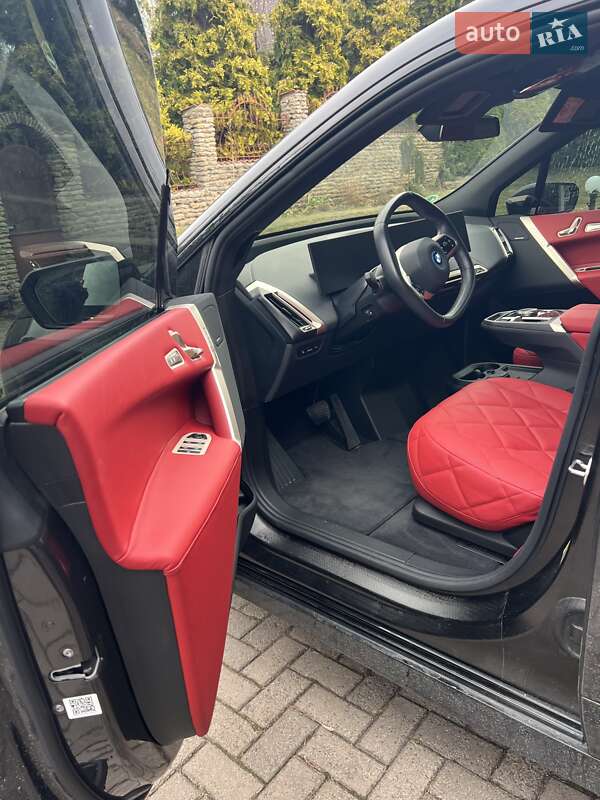 Позашляховик / Кросовер BMW iX 2021 в Рівному