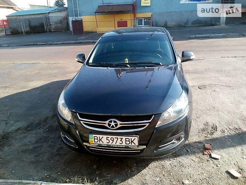Седан JAC J5 2014 в Корце
