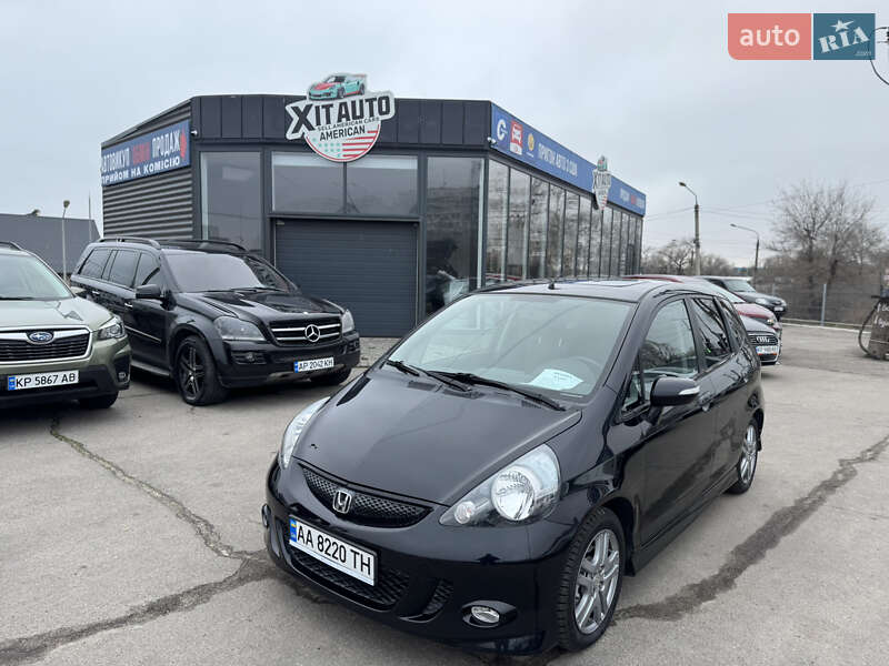 Хэтчбек Honda Jazz 2008 в Запорожье Хэтчбек Honda Jazz 2008 в Запорожье