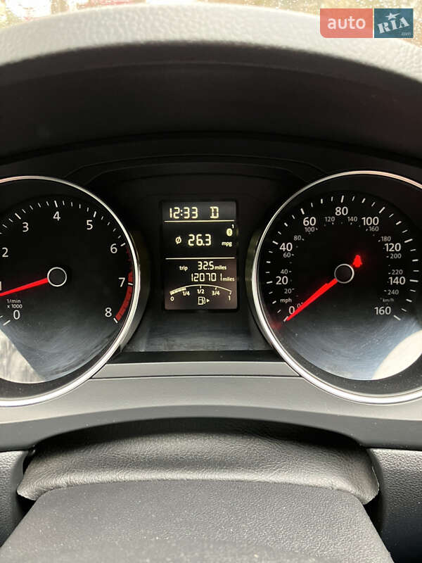 Седан Volkswagen Jetta 2014 в Львове