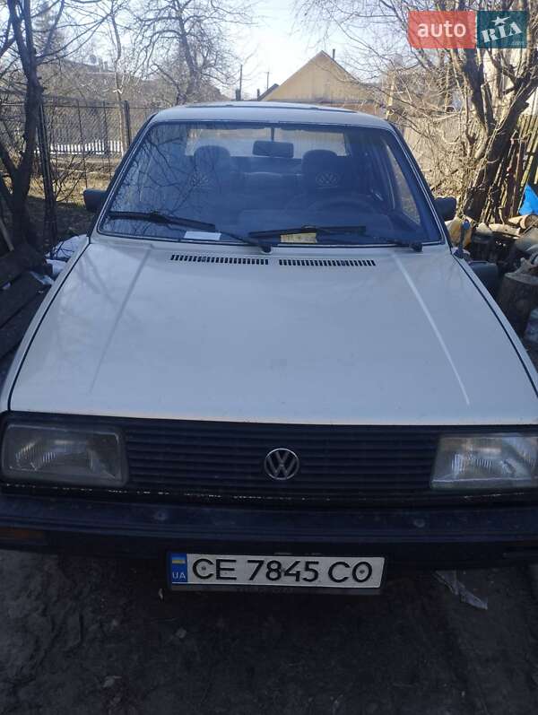 Седан Volkswagen Jetta 1986 в Новгород-Северском