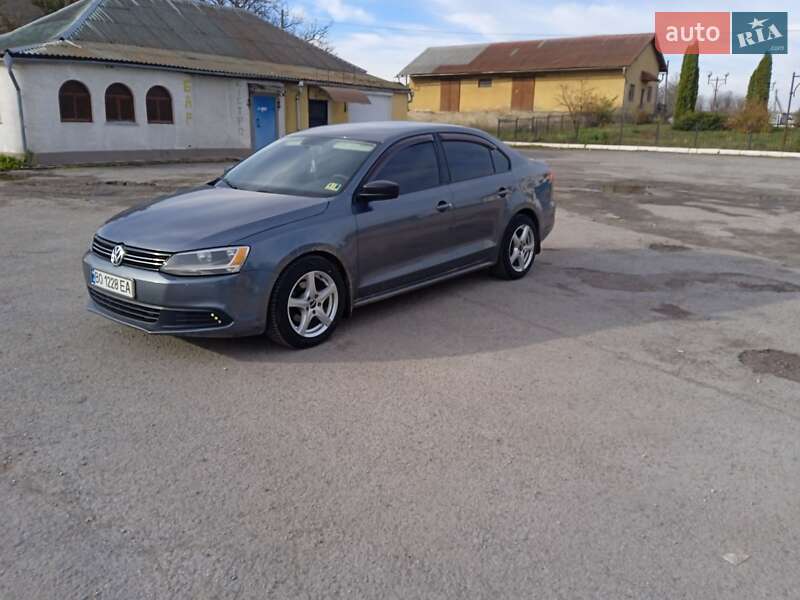 Седан Volkswagen Jetta 2012 в Лановцах