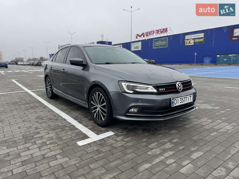 Седан Volkswagen Jetta 2016 в Виннице Седан Volkswagen Jetta 2016 в Виннице