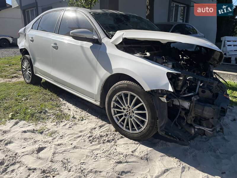 Седан Volkswagen Jetta 2014 в Остроге