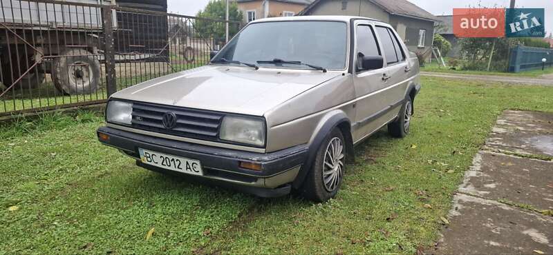 Седан Volkswagen Jetta 1988 в Стрые