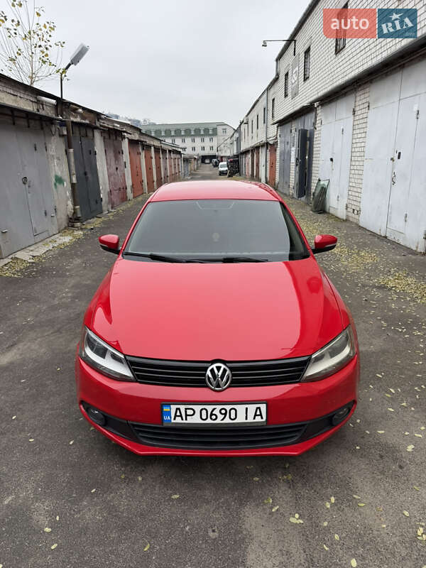 Седан Volkswagen Jetta 2012 в Киеве
