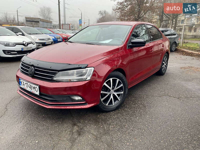 Седан Volkswagen Jetta 2016 в Полтаве