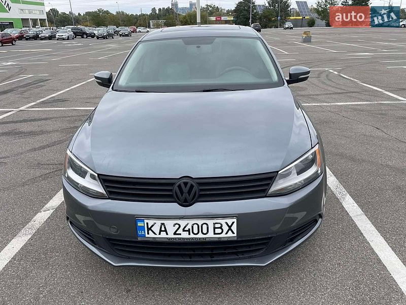 Седан Volkswagen Jetta 2014 в Киеве