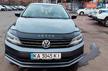 Седан Volkswagen Jetta 2015 в Черкасах
