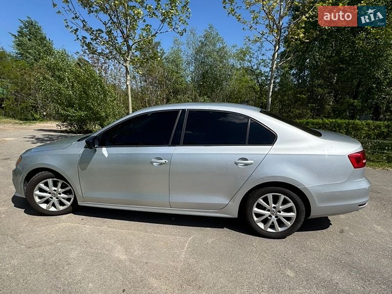 Седан Volkswagen Jetta 2014 в Днепре