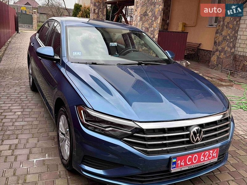 Седан Volkswagen Jetta 2018 в Тернополе Седан Volkswagen Jetta 2018 в Тернополе