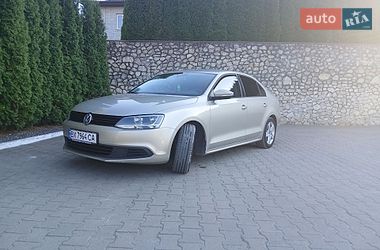 Седан Volkswagen Jetta 2014 в Волочиську Седан Volkswagen Jetta 2014 в Волочиську