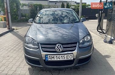 Седан Volkswagen Jetta 2007 в Вишневом
