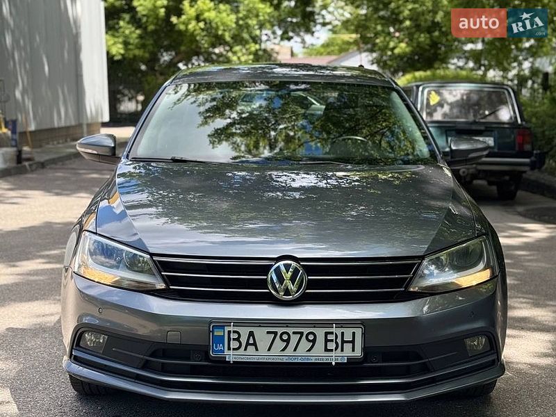 Седан Volkswagen Jetta 2016 в Кропивницком