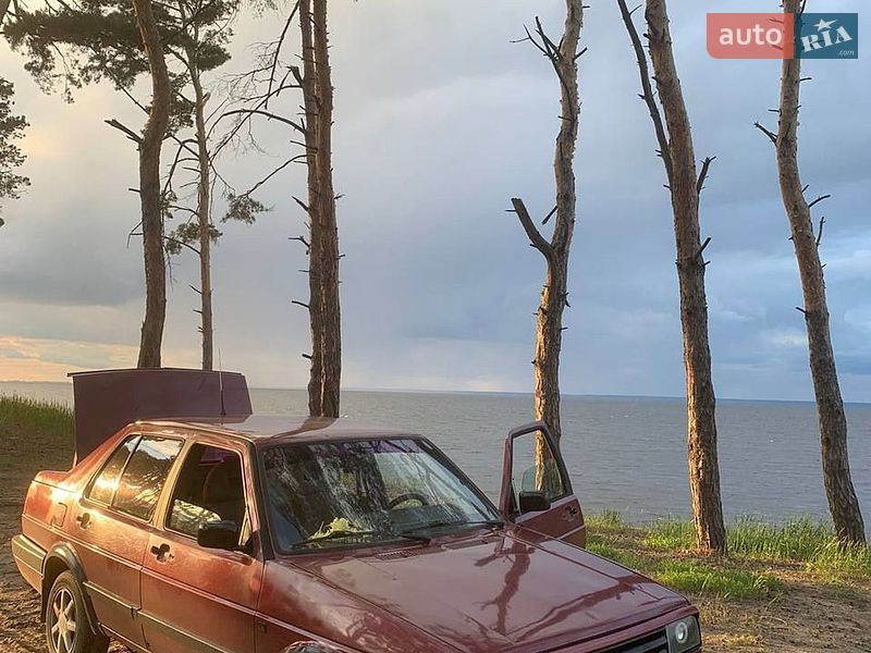 Седан Volkswagen Jetta 1988 в Черкассах Седан Volkswagen Jetta 1988 в Черкассах