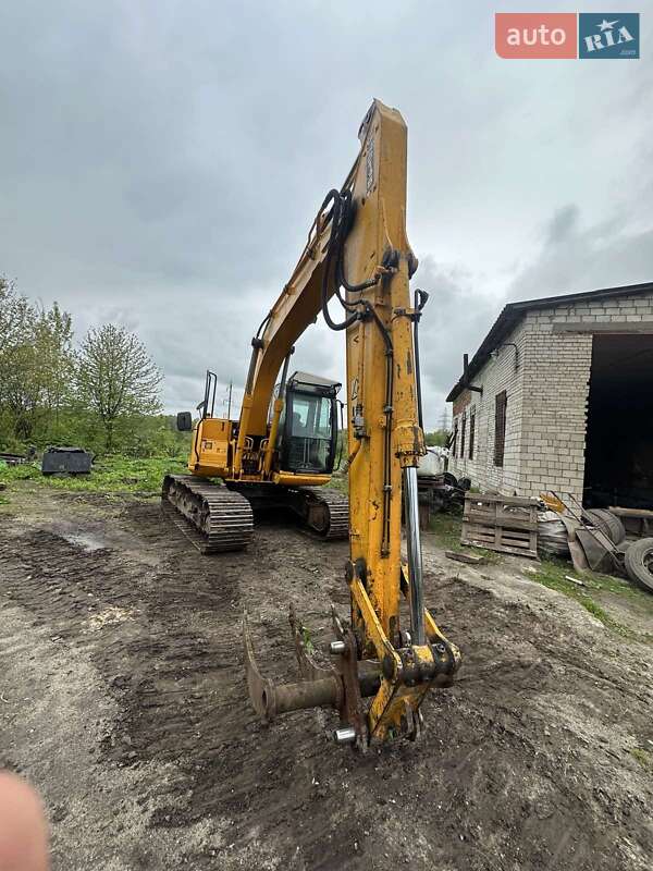 Гусеничный экскаватор JCB JS 145 2008 в Львове