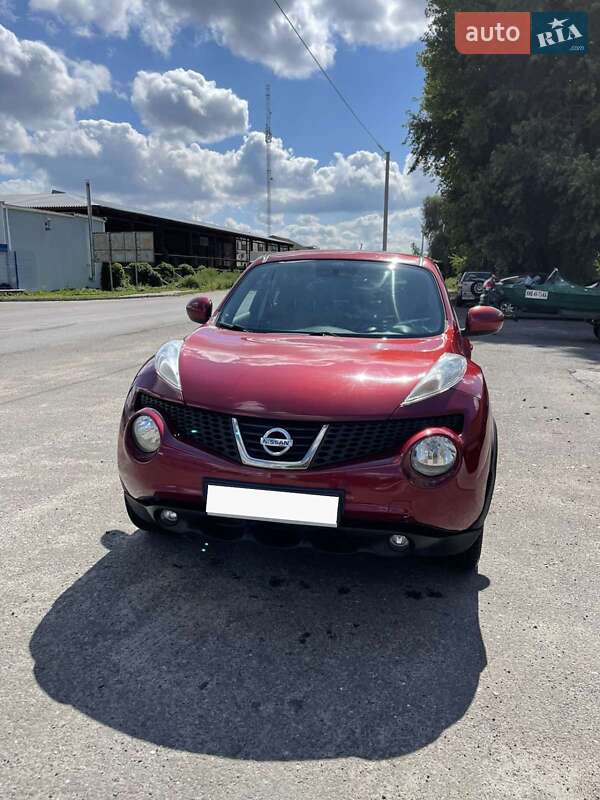 Внедорожник / Кроссовер Nissan Juke 2012 в Новоднестровске