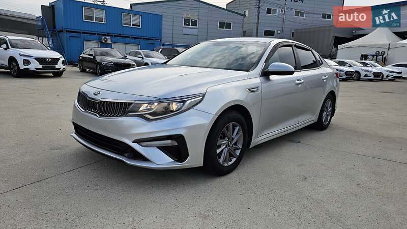 Седан Kia K5 2018 в Киеве
