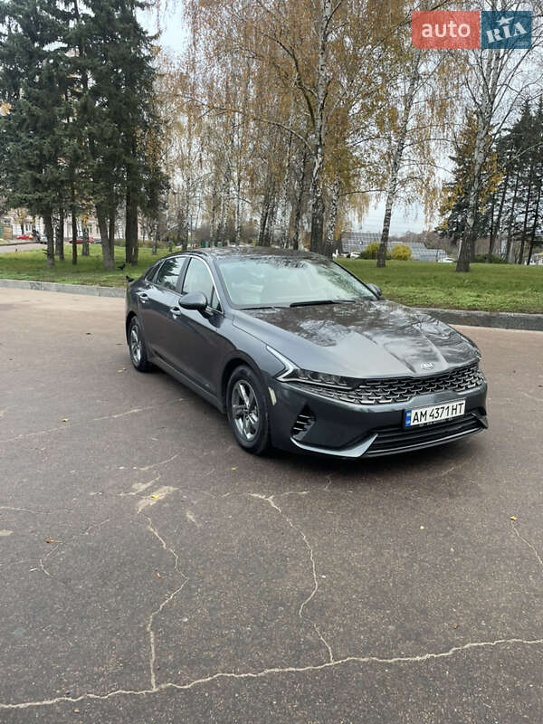 Седан Kia K5 2021 в Житомире