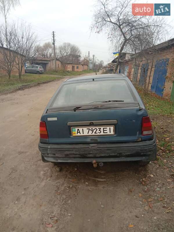 Хэтчбек Opel Kadett 1988 в Бердичеве Хэтчбек Opel Kadett 1988 в Бердичеве