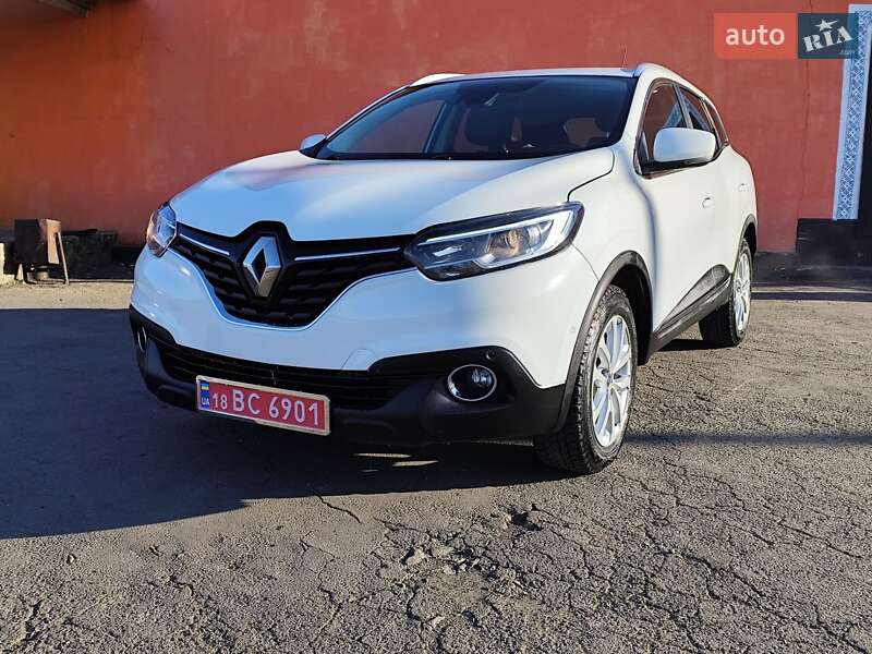Внедорожник / Кроссовер Renault Kadjar 2016 в Новоархангельске