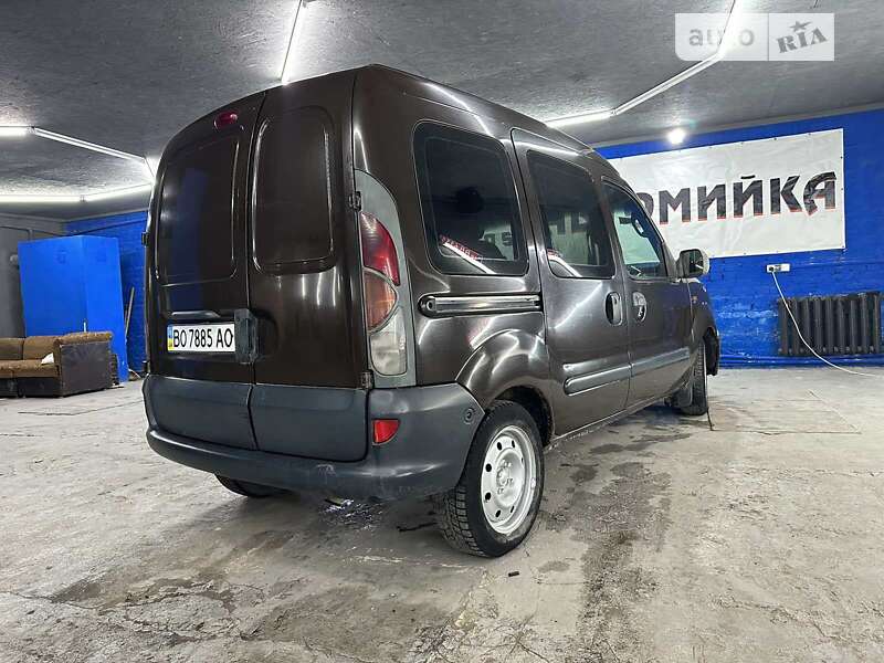 Минивэн Renault Kangoo 2000 в Шумске
