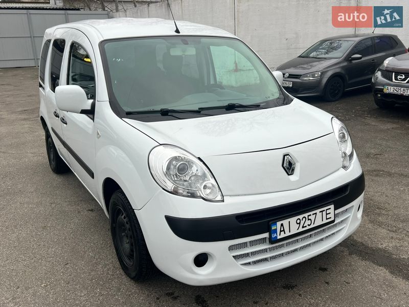 Минивэн Renault Kangoo 2008 в Киеве