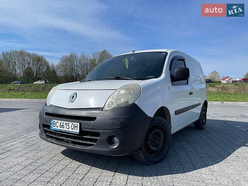 Вантажний фургон Renault Kangoo 2011 в Львові
