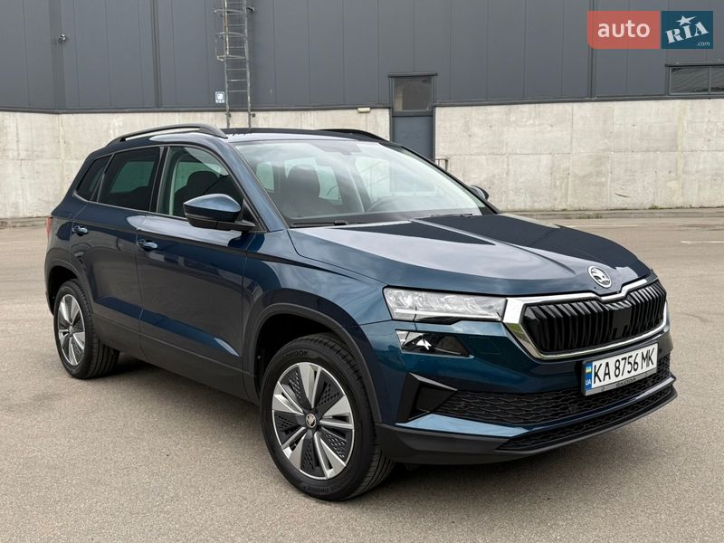 Внедорожник / Кроссовер Skoda Karoq 2024 в Киеве