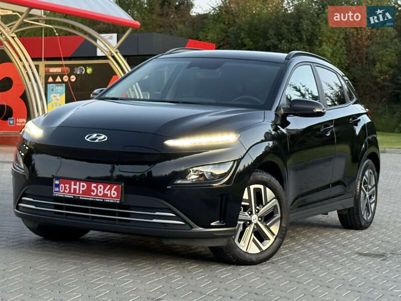 Внедорожник / Кроссовер Hyundai Kona Electric 2022 в Тернополе