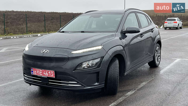 Внедорожник / Кроссовер Hyundai Kona Electric 2022 в Ровно