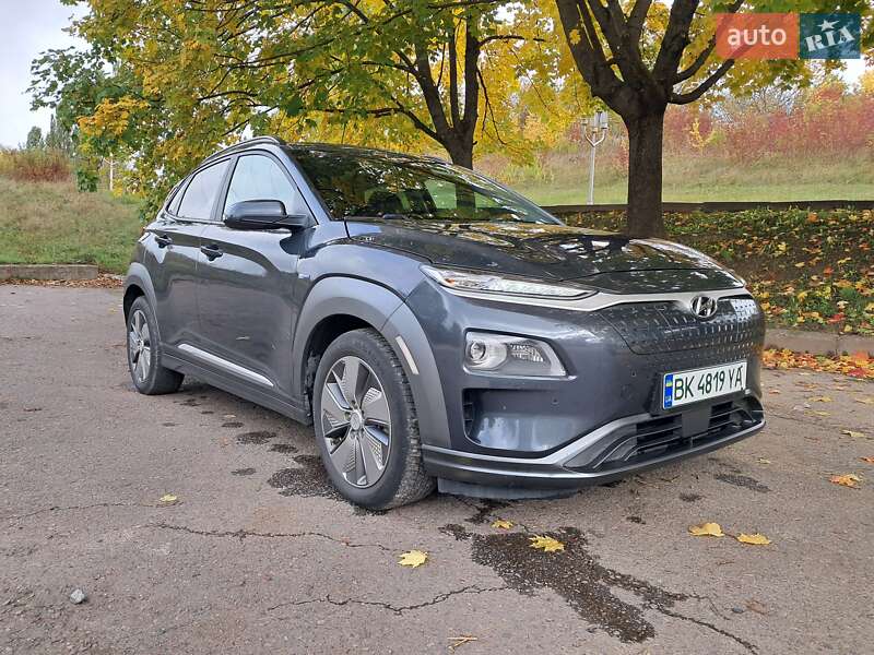 Внедорожник / Кроссовер Hyundai Kona 2019 в Ровно